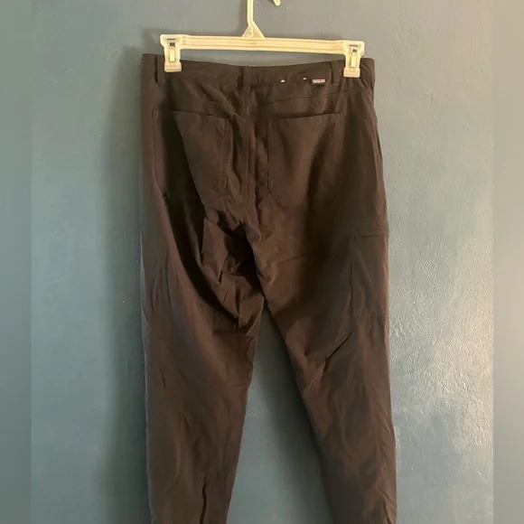 Patagonia Size 10 pants - Picture 3 of 3